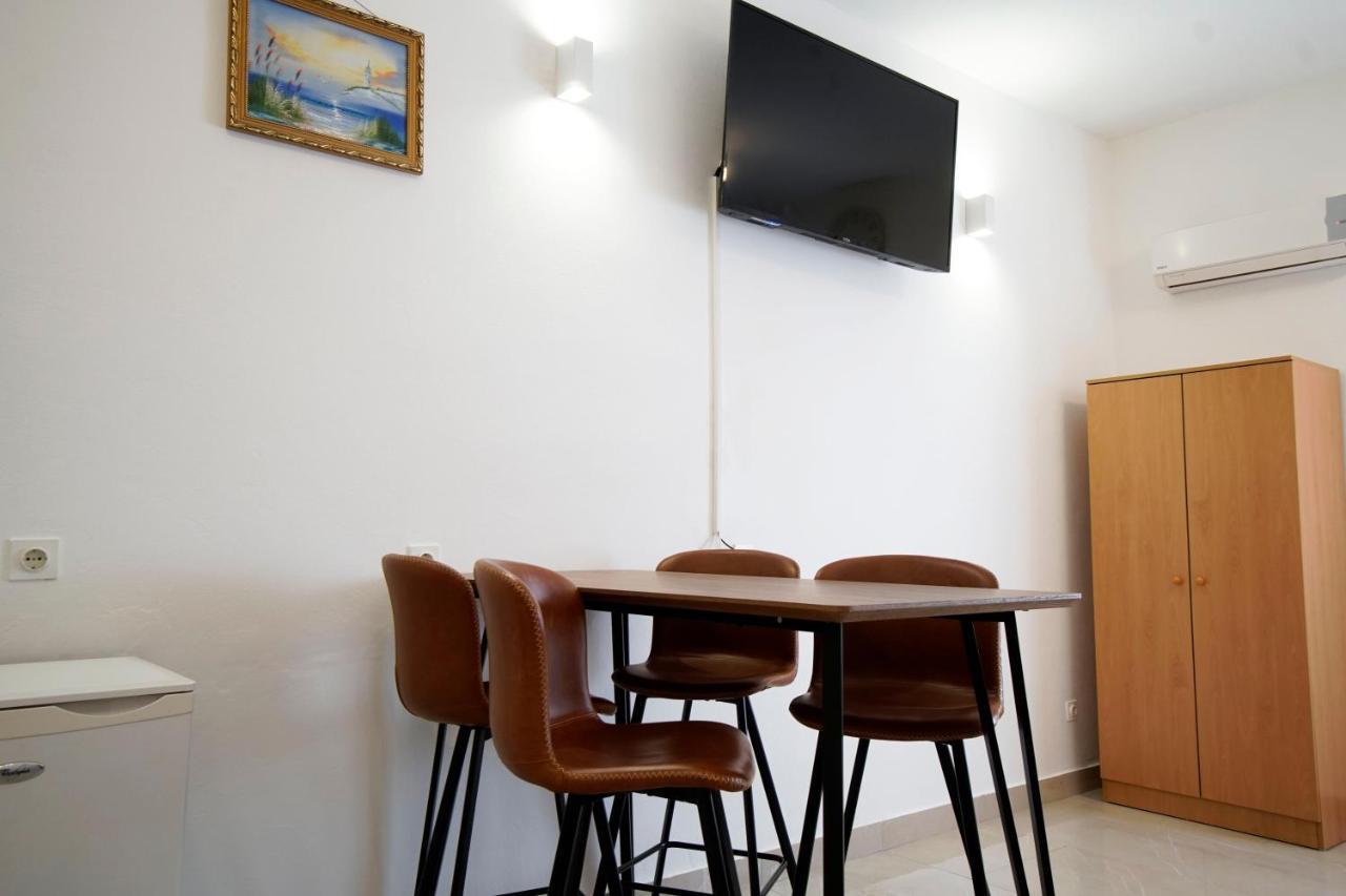 Apartments Roberta Kožino エクステリア 写真